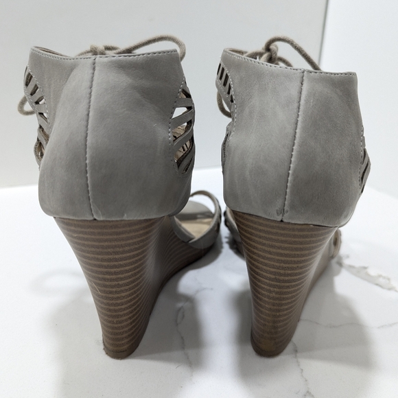 CL By Laundry Bright Sun Lace Up faux leather open toe Wedges shoes sandal 7.5 - Picture 9 of 13